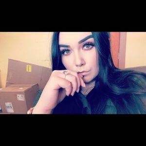 Meet your Posher, Kaelyn